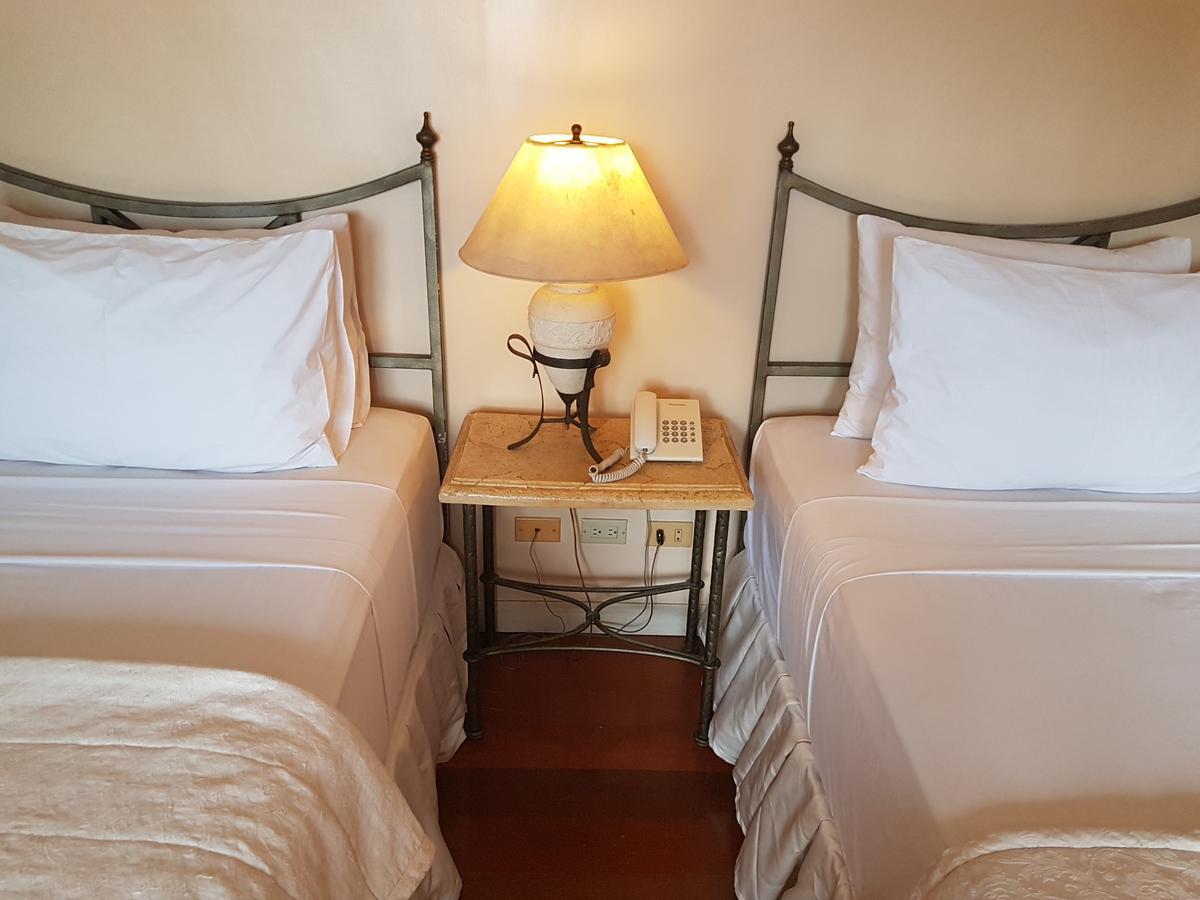 سيبو Sophia Suites Residence Hotel المظهر الخارجي الصورة