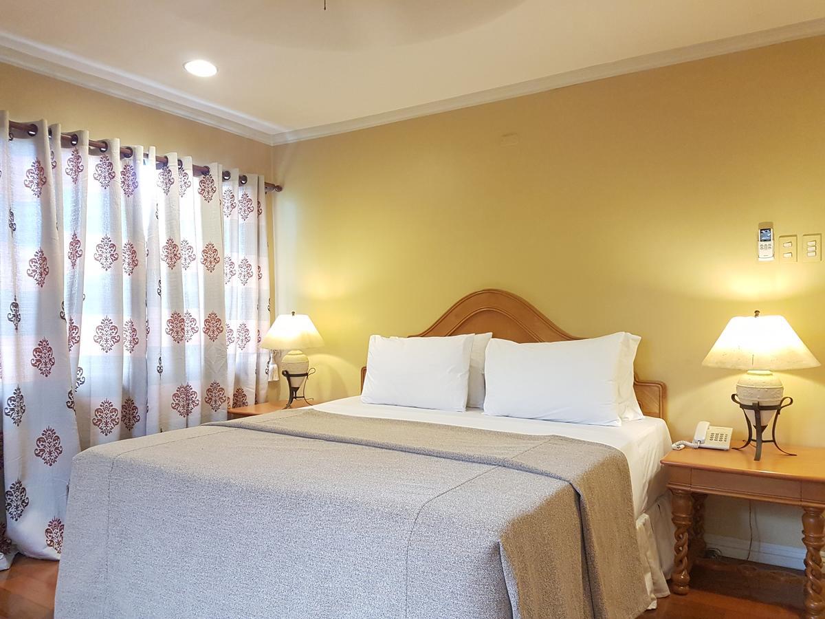 سيبو Sophia Suites Residence Hotel المظهر الخارجي الصورة
